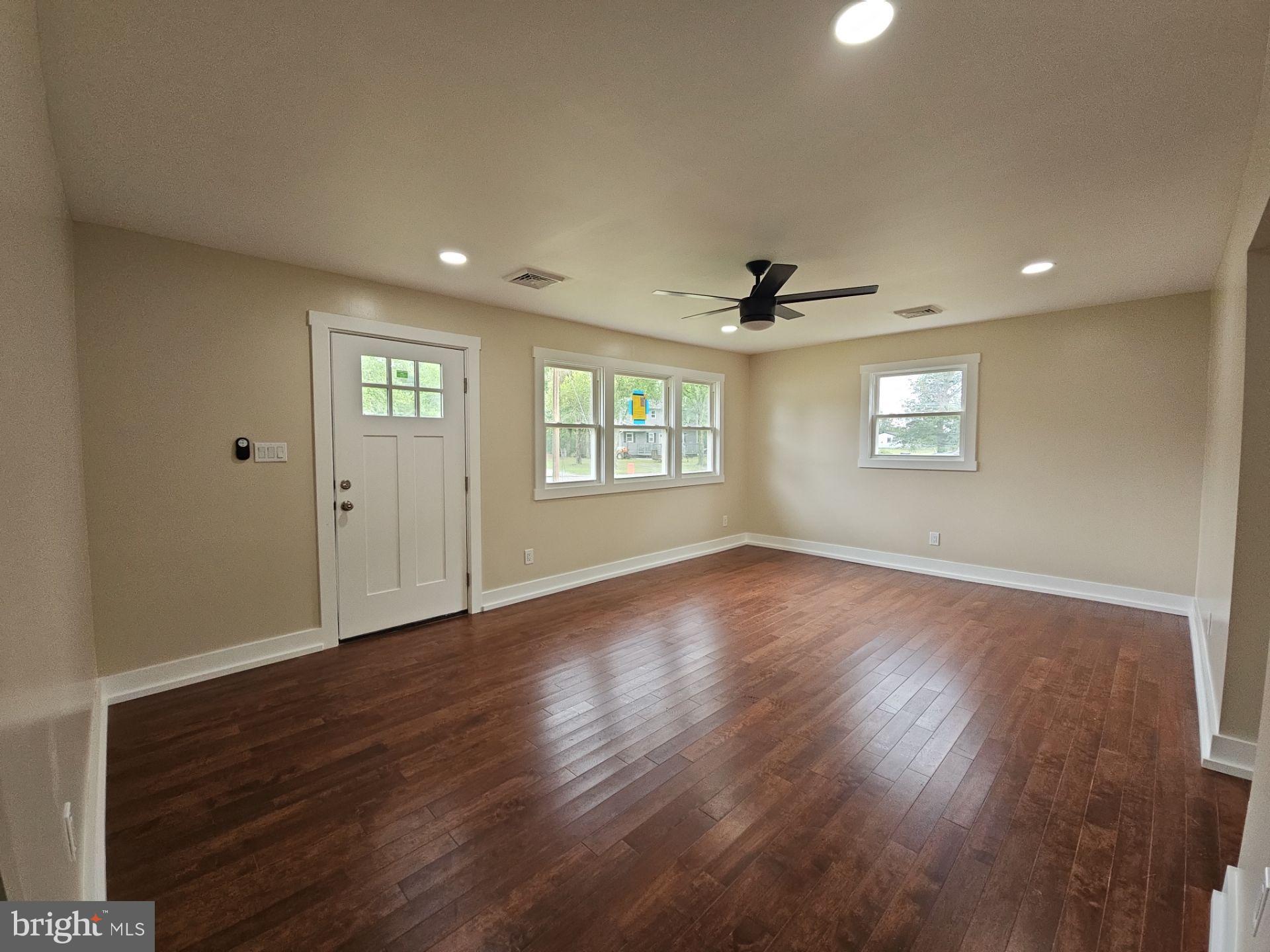 2529 MILBOURNE DRIVE