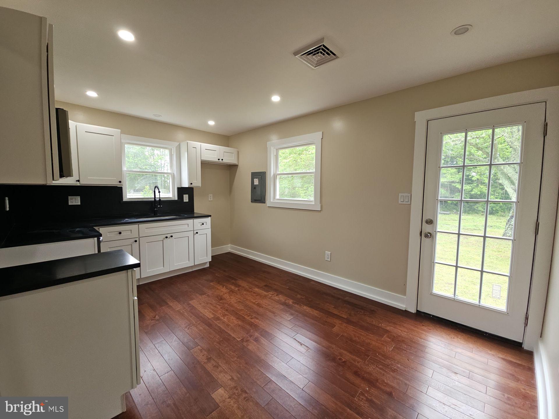 2529 MILBOURNE DRIVE