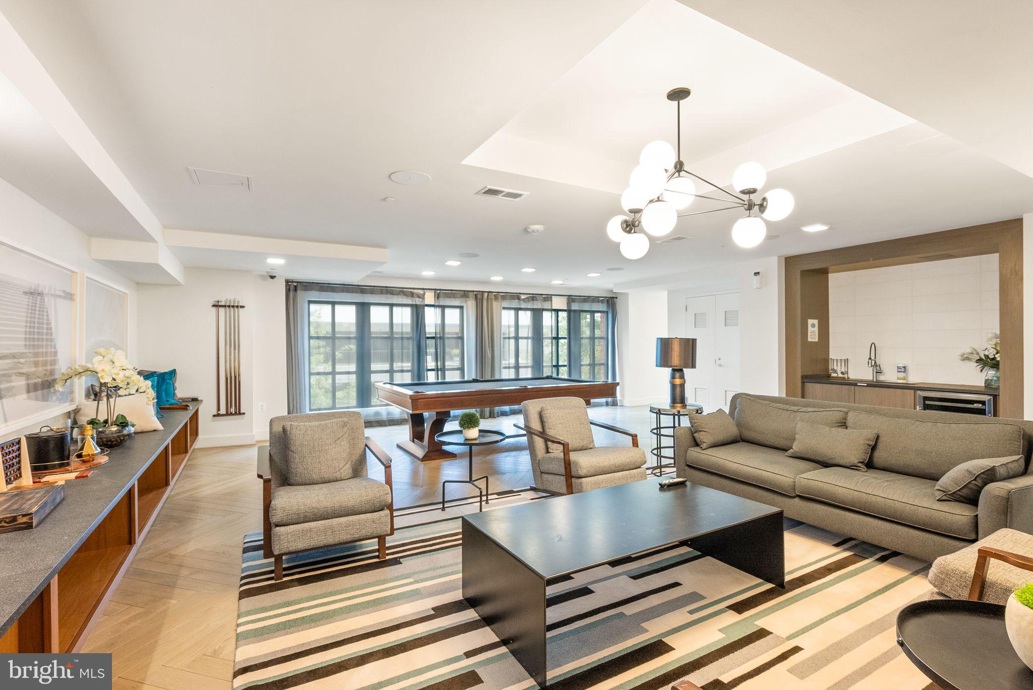 KEY AND NASH - Residential