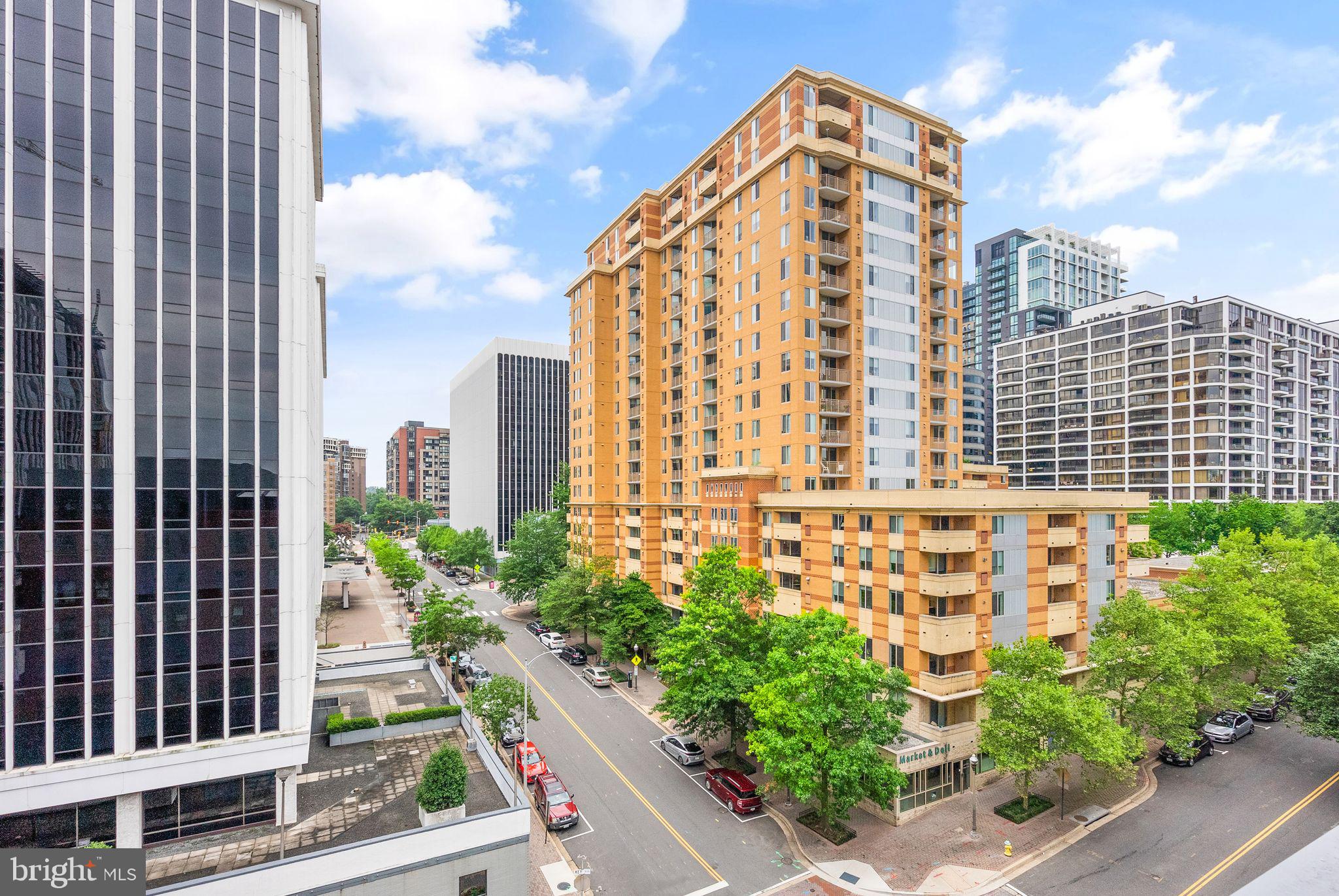 KEY AND NASH - Residential