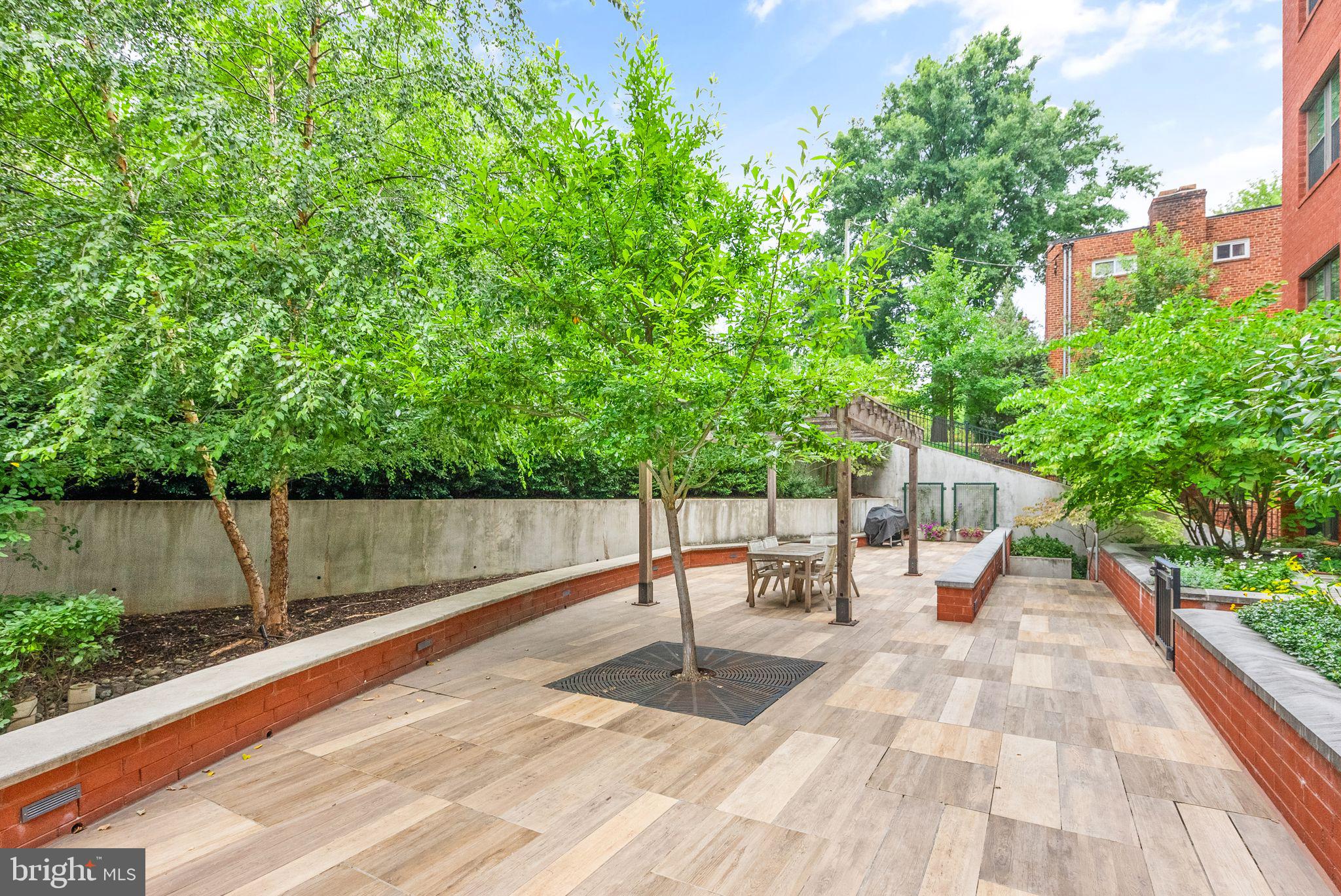 KEY AND NASH - Residential