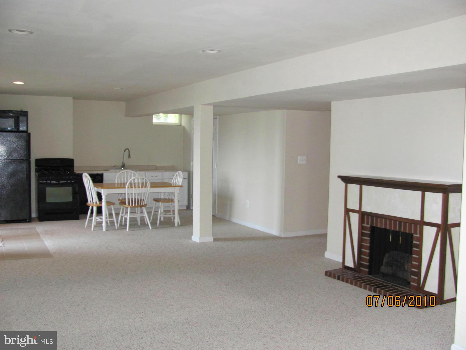 FEATHERSTONE FARMS - Residential Lease
