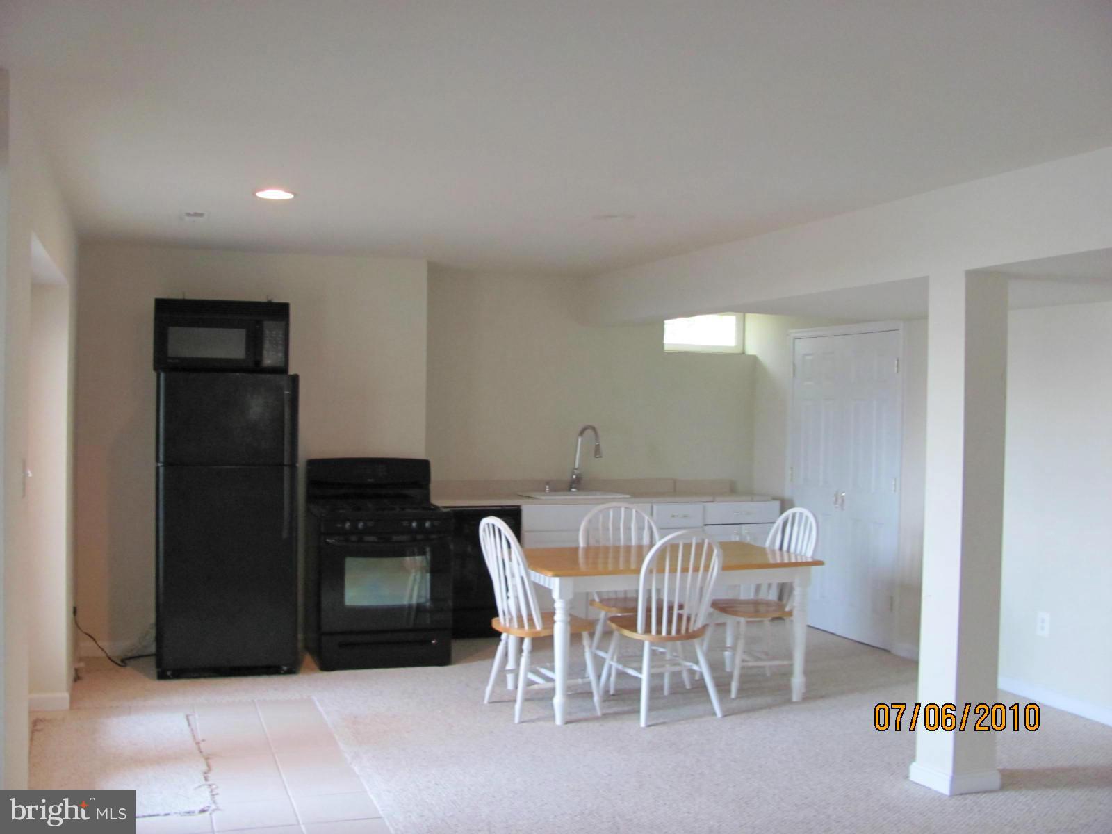 FEATHERSTONE FARMS - Residential Lease