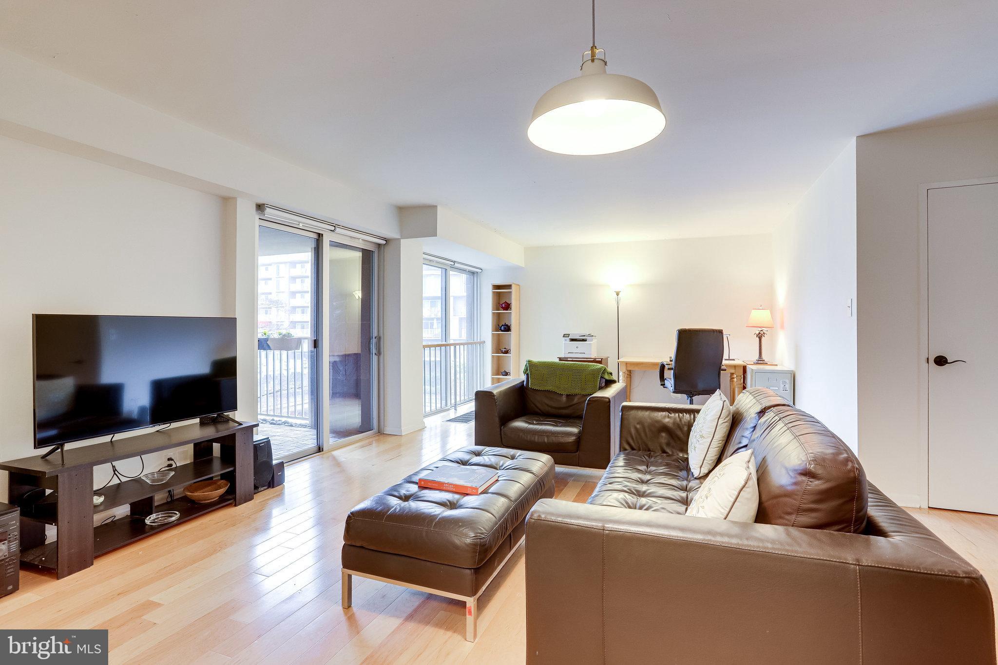 520 N STREET SW S-318