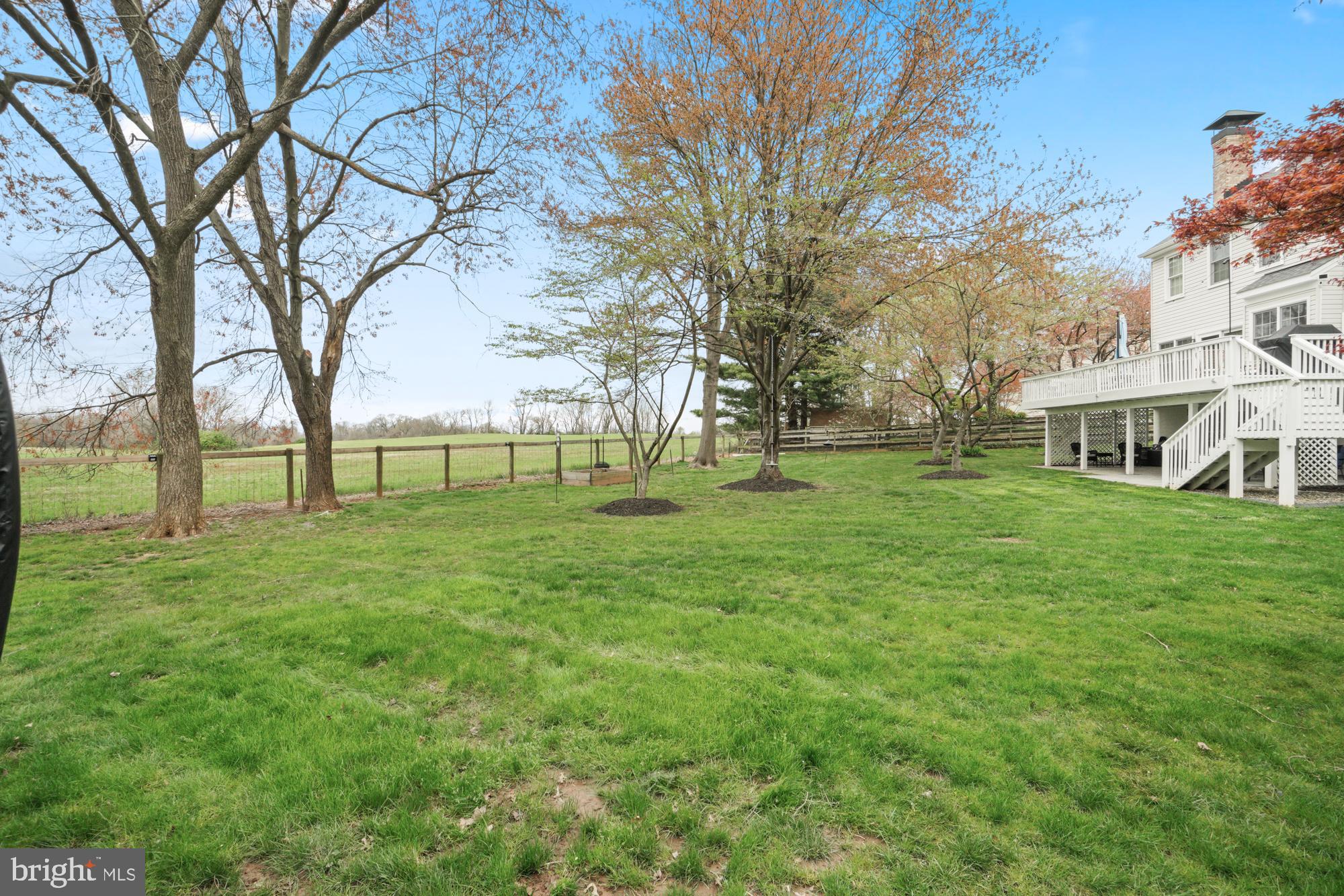 ELIZABETH'S DELIGHT - Residential