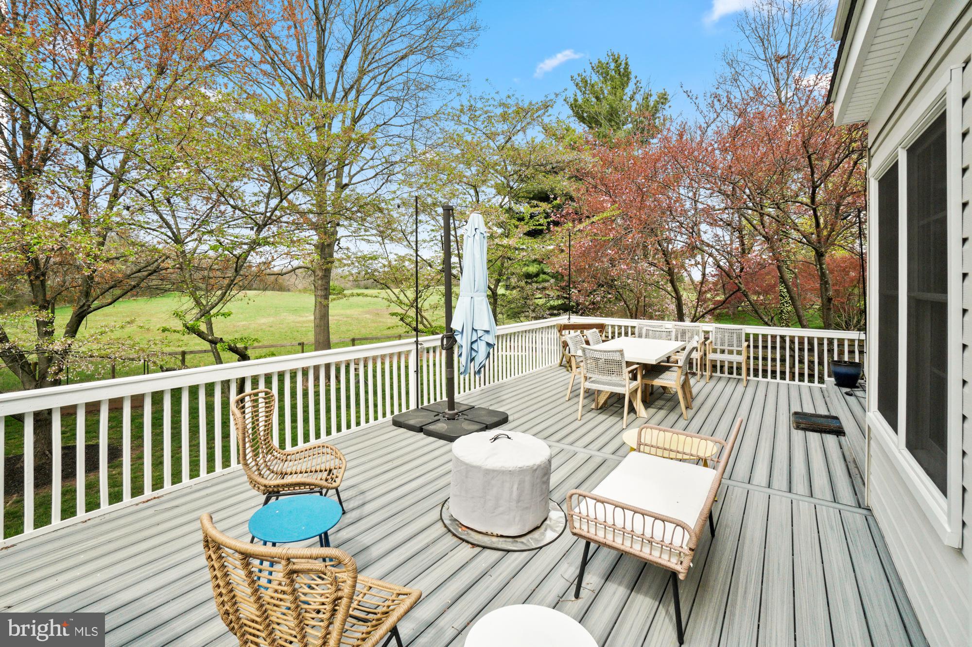 ELIZABETH'S DELIGHT - Residential