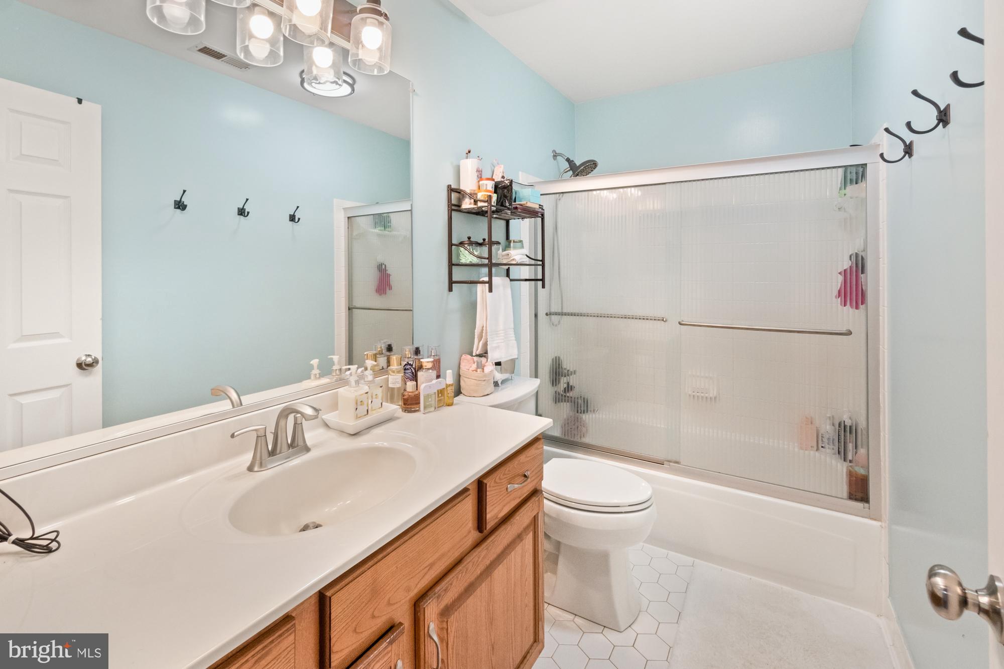 ELIZABETH'S DELIGHT - Residential