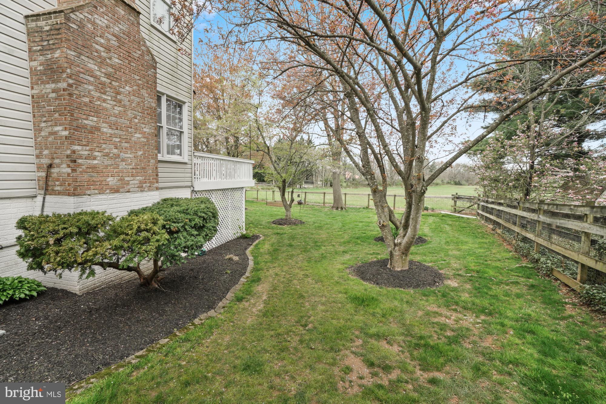 ELIZABETH'S DELIGHT - Residential