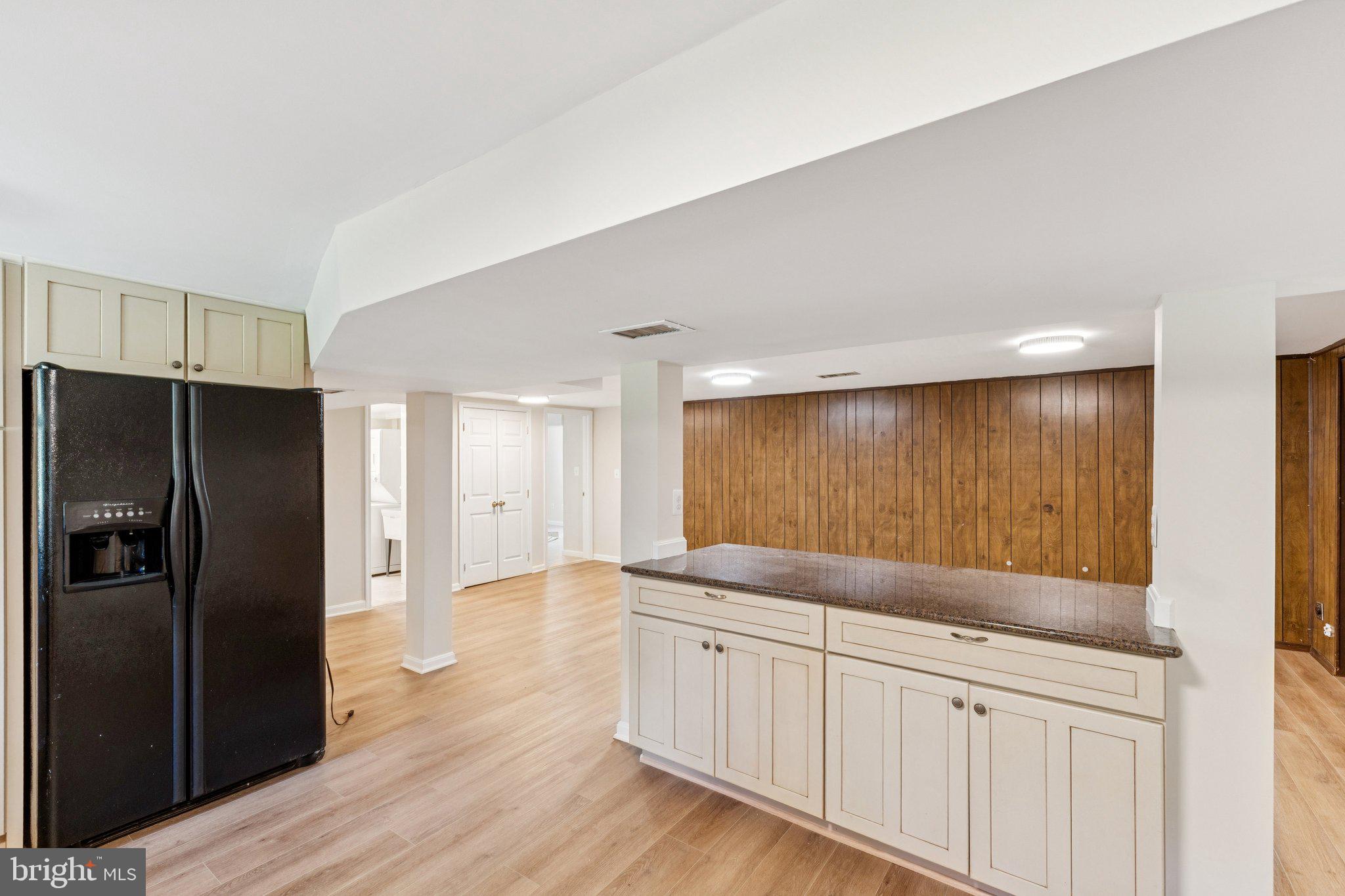 GLEN MAR PARK - Residential Lease