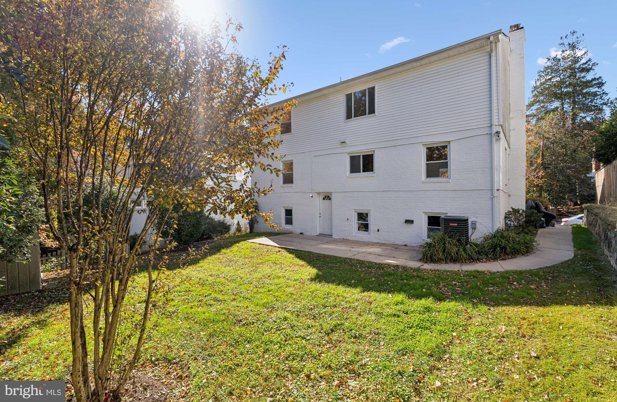 GLEN MAR PARK - Residential Lease