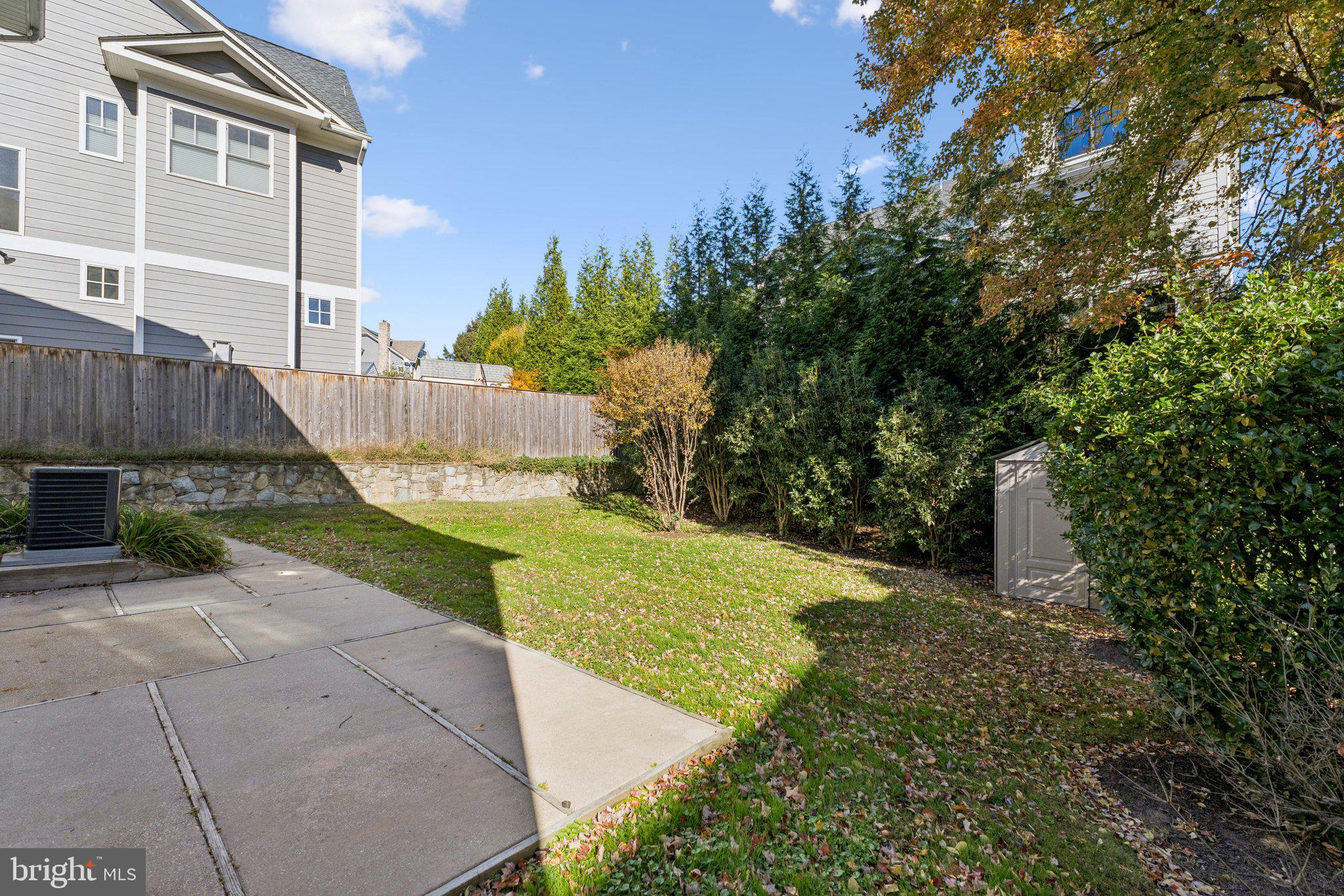 GLEN MAR PARK - Residential Lease