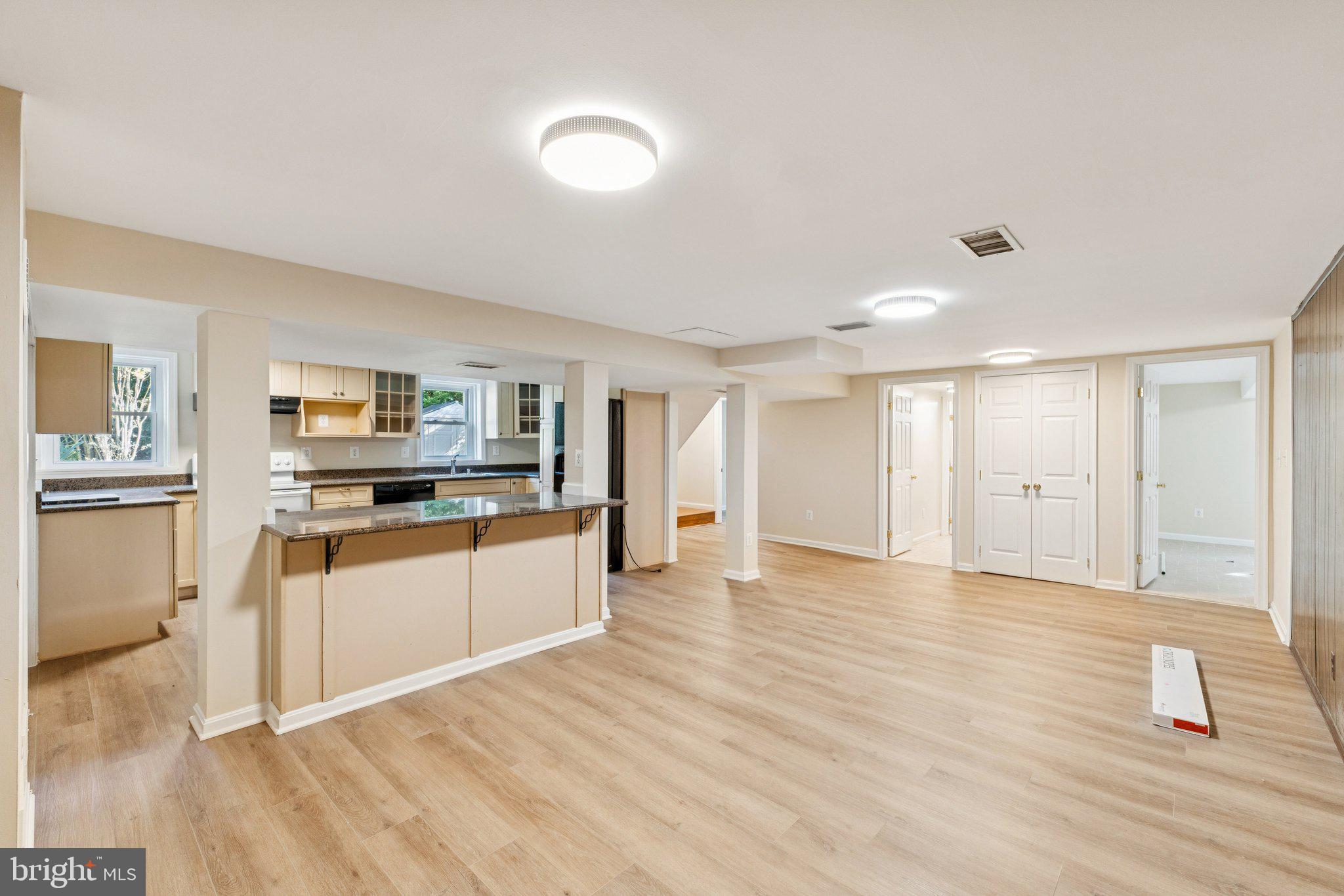 GLEN MAR PARK - Residential Lease