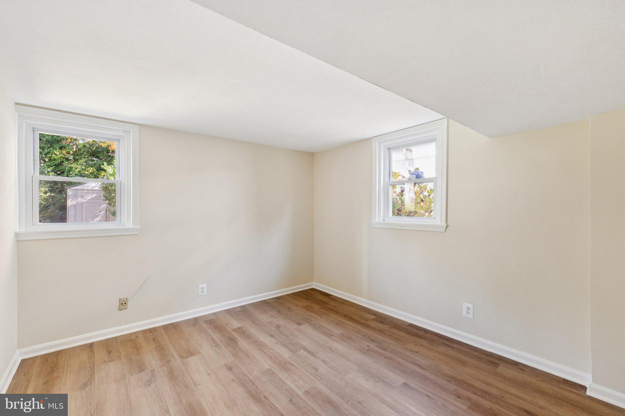 GLEN MAR PARK - Residential Lease