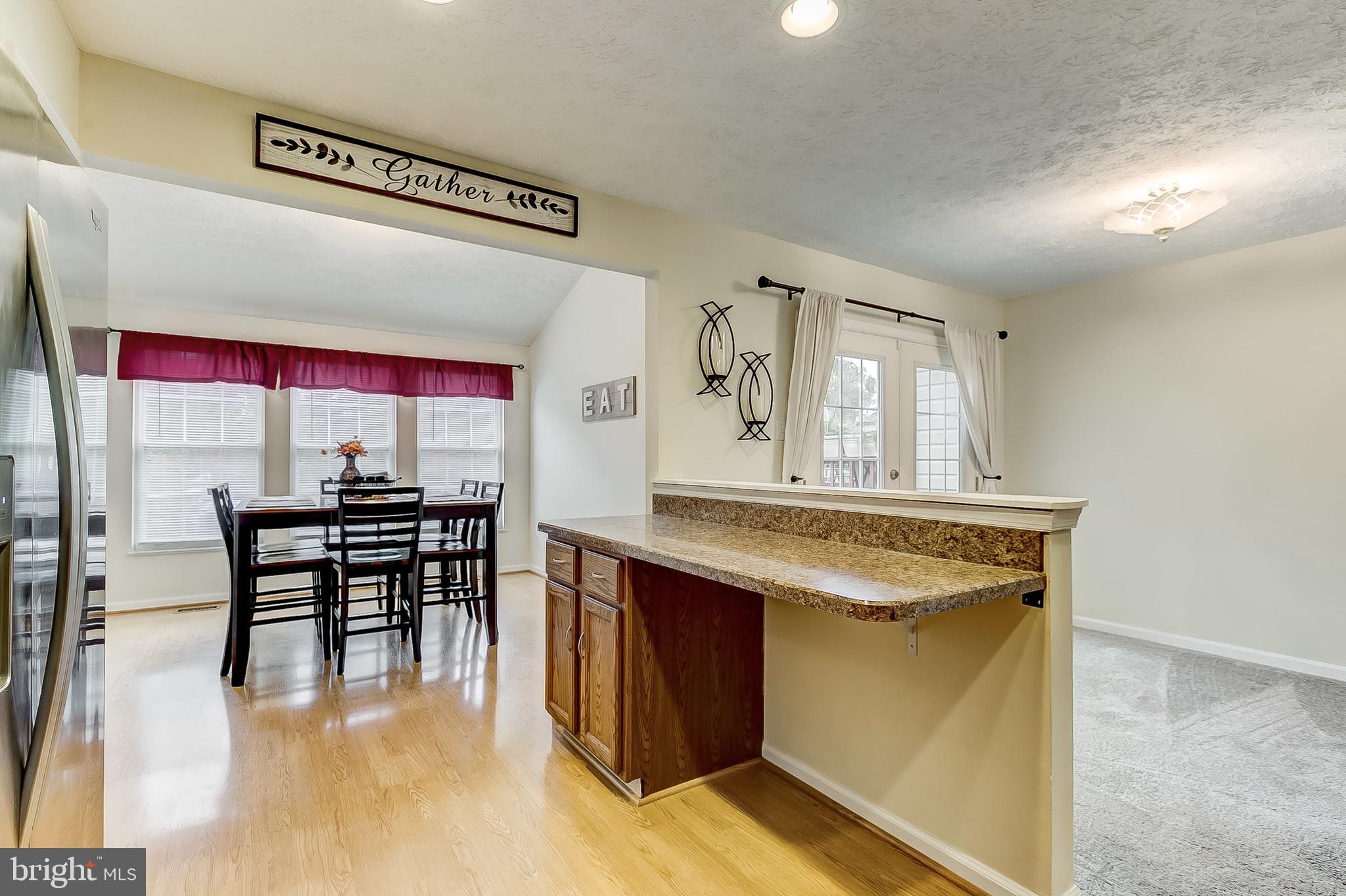 CONSTANT FRIENDSHIP - Residential