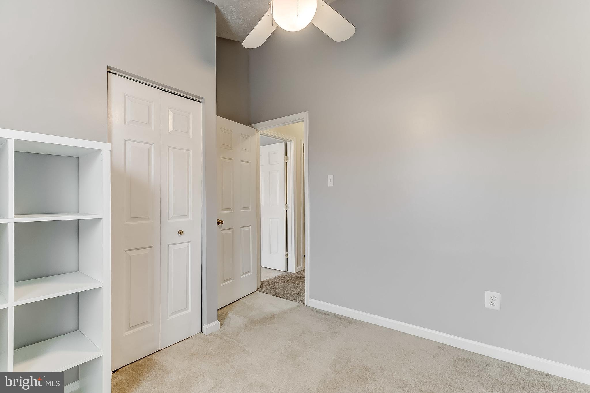 CONSTANT FRIENDSHIP - Residential