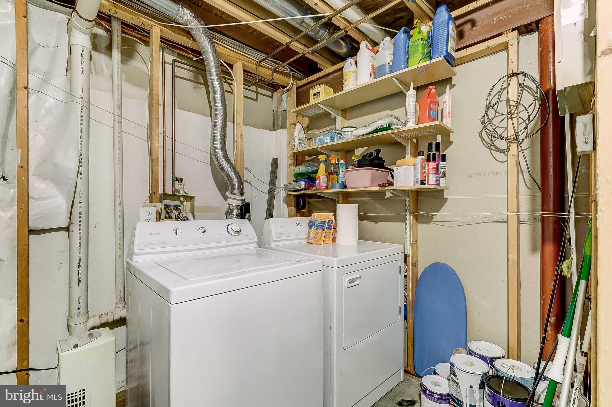 CONSTANT FRIENDSHIP - Residential