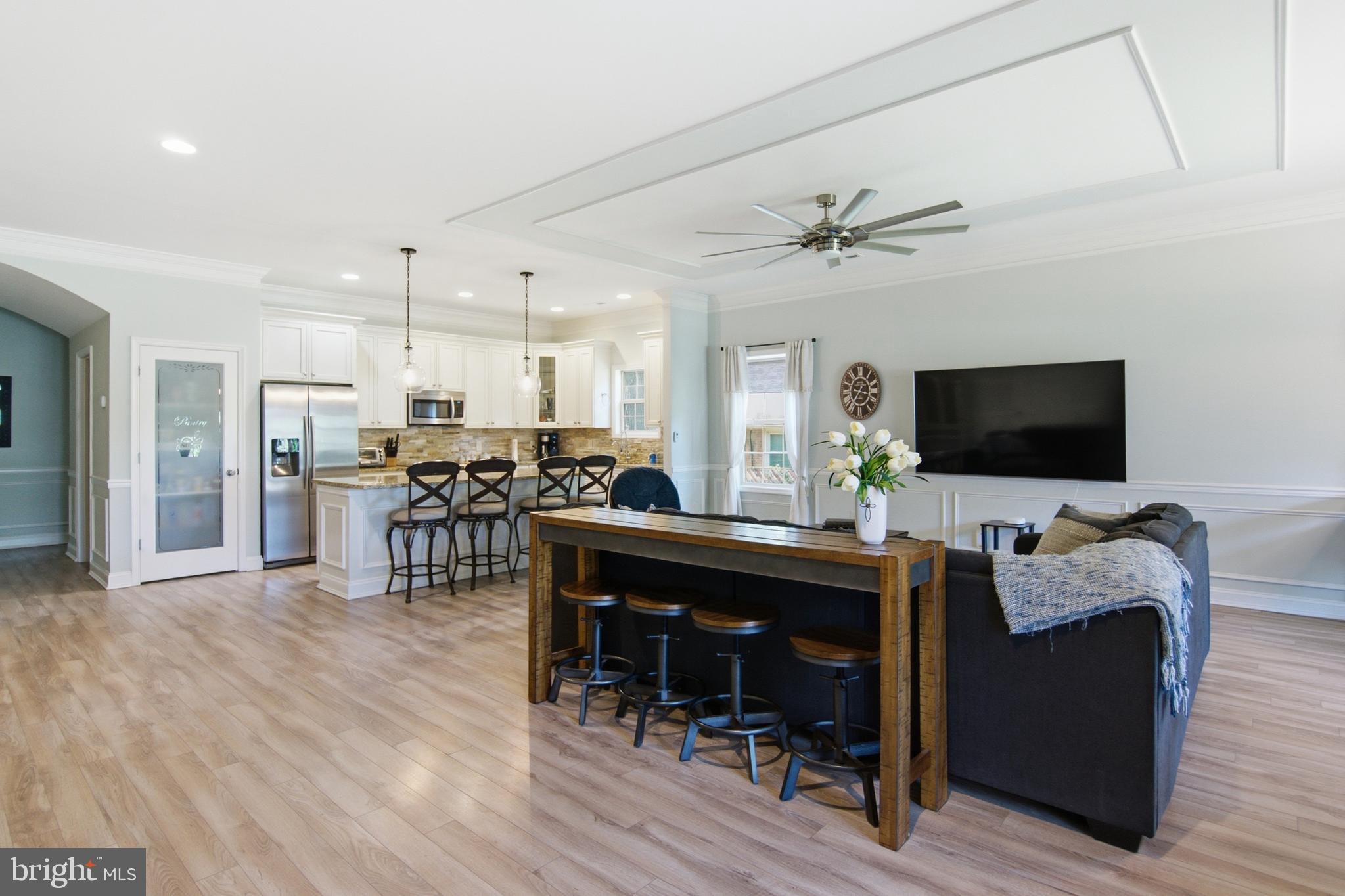 7714 LEE DRIVE