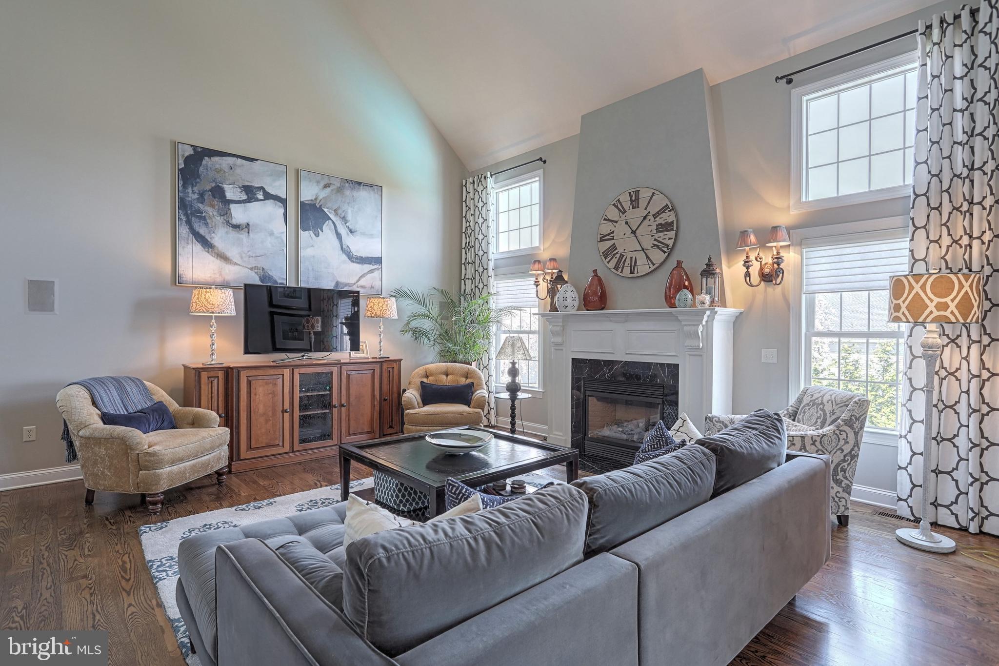 HAMPDEN SUMMIT - Residential