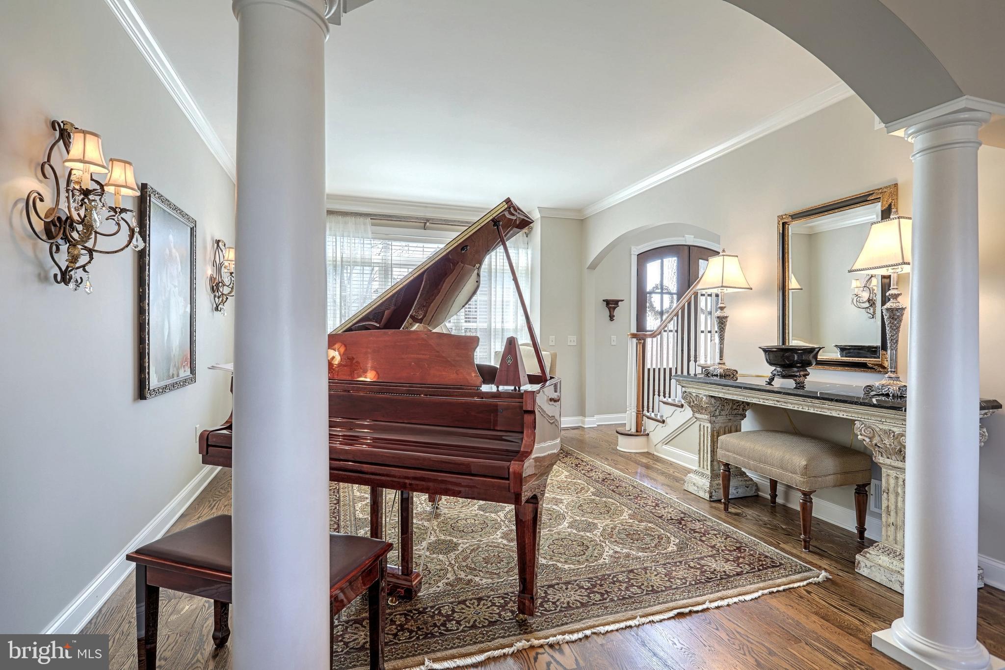 HAMPDEN SUMMIT - Residential