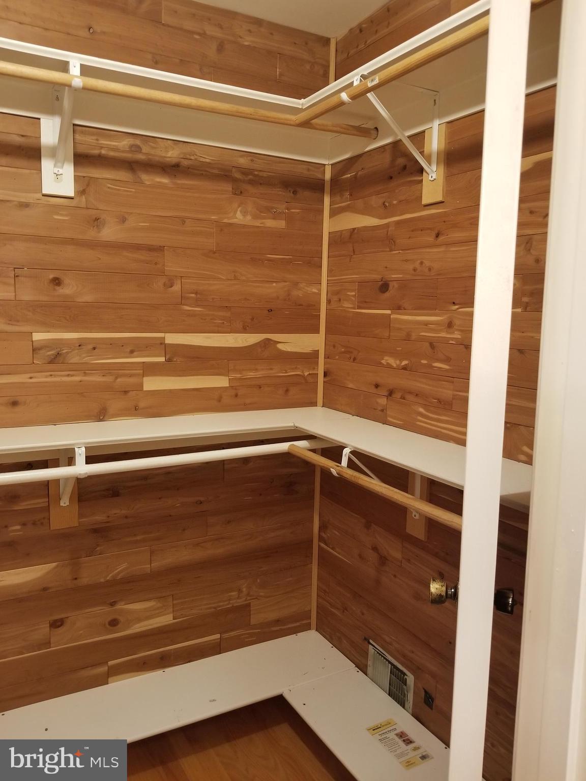 STRATTON COMMONS - Residential Lease