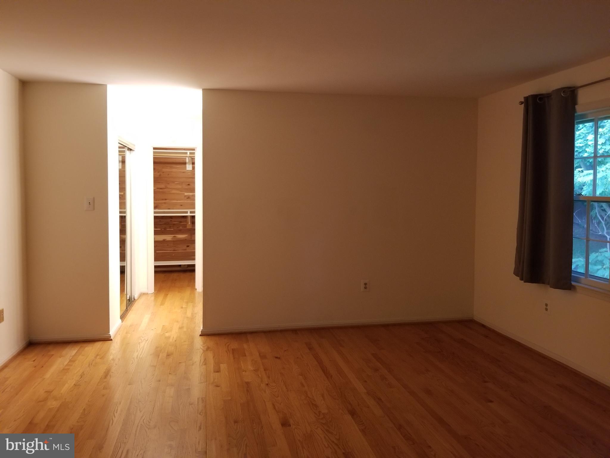 STRATTON COMMONS - Residential Lease