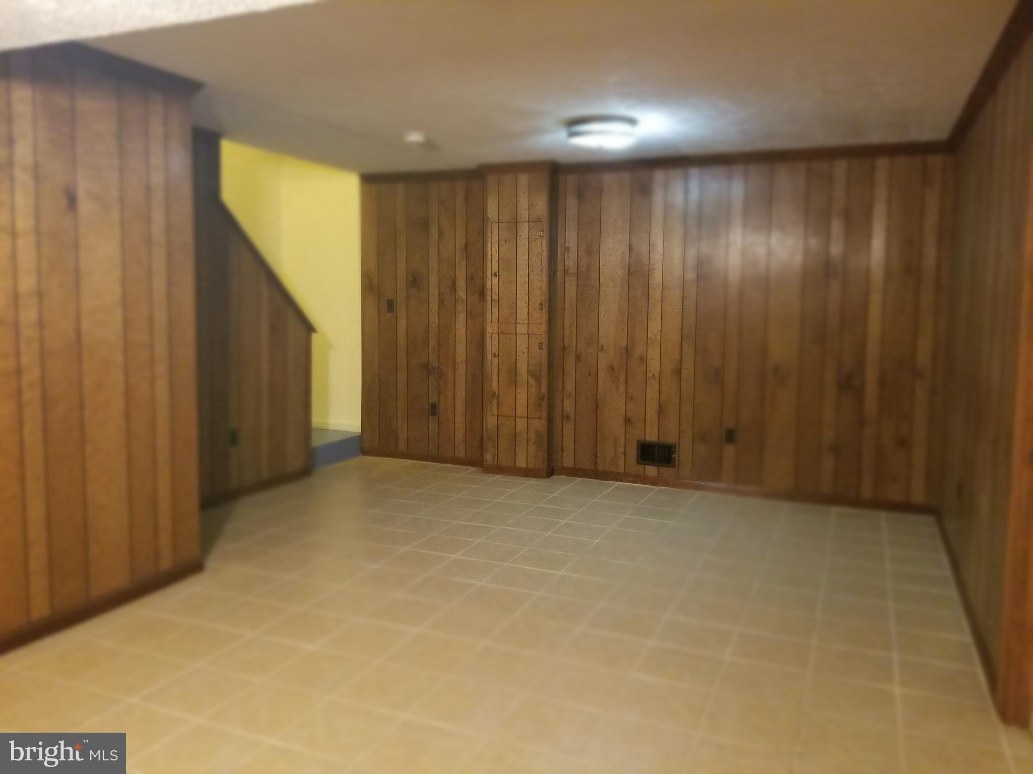 STRATTON COMMONS - Residential Lease