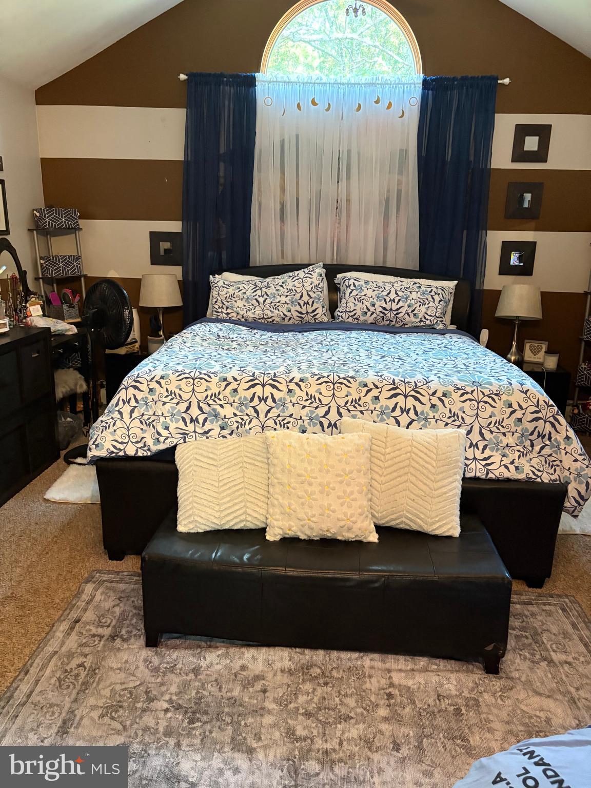 PINE RIDGE - Residential