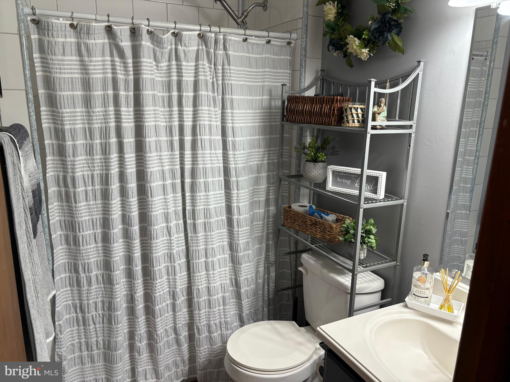 PINE RIDGE - Residential