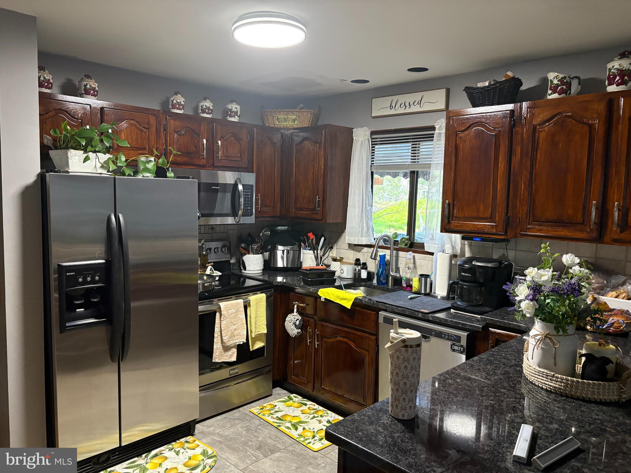 PINE RIDGE - Residential