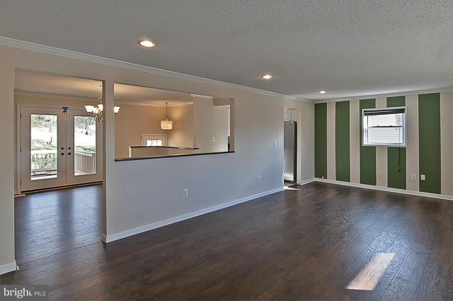 BELMONT - Residential