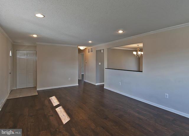 BELMONT - Residential