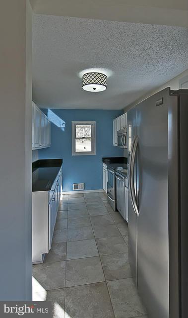 BELMONT - Residential