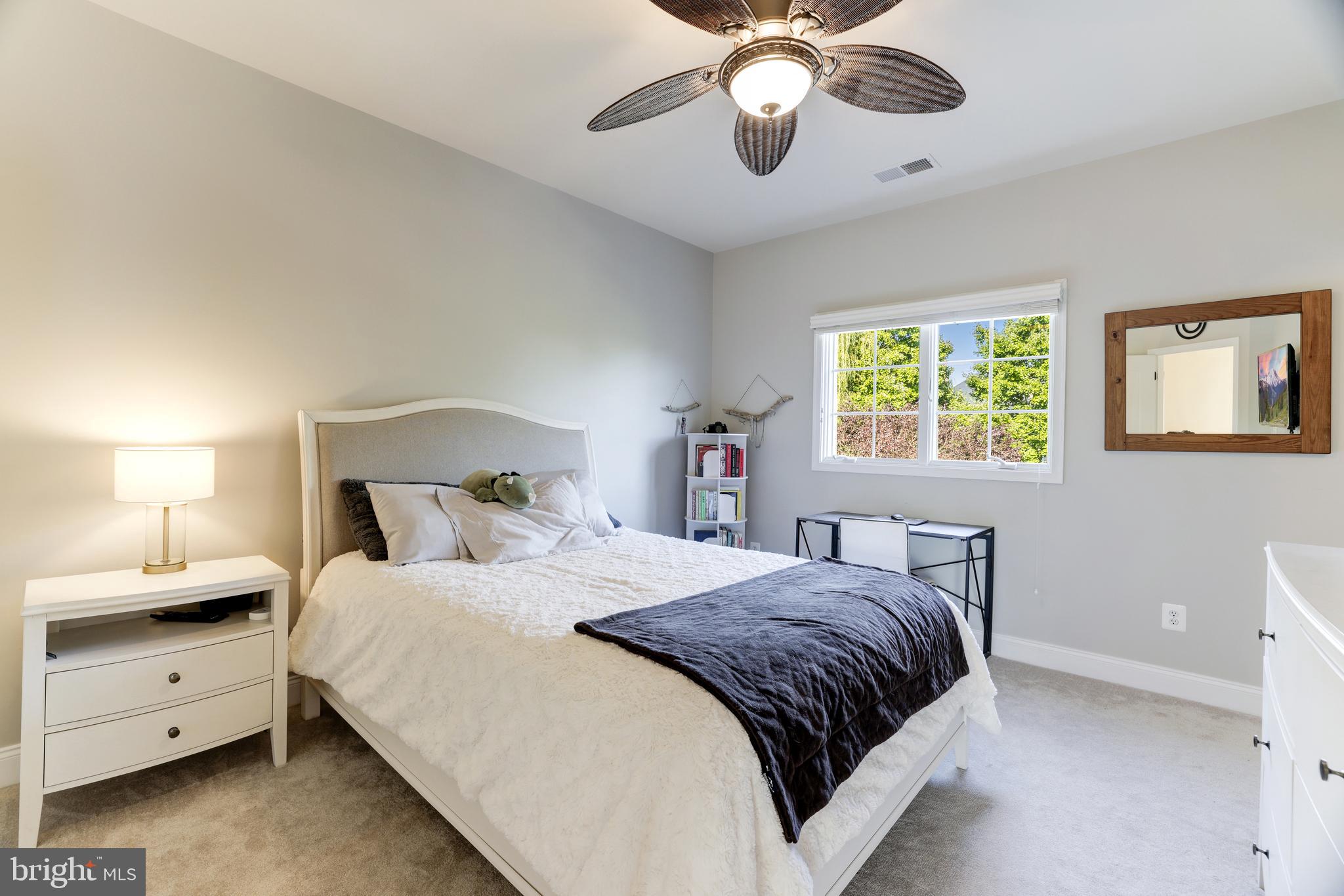 BELMONT COUNTRY CLUB - Residential