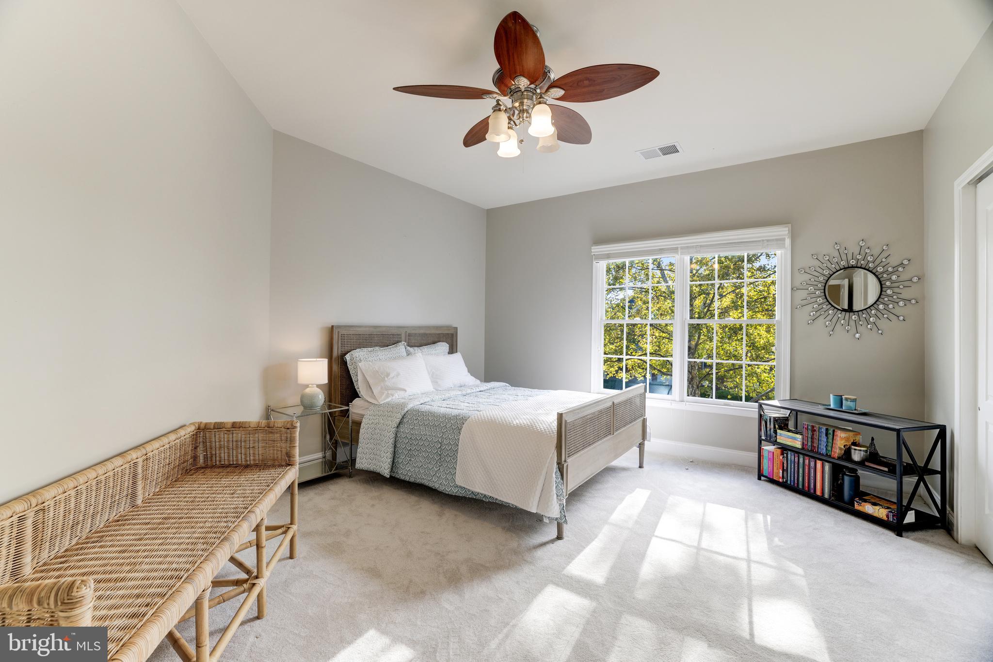 BELMONT COUNTRY CLUB - Residential