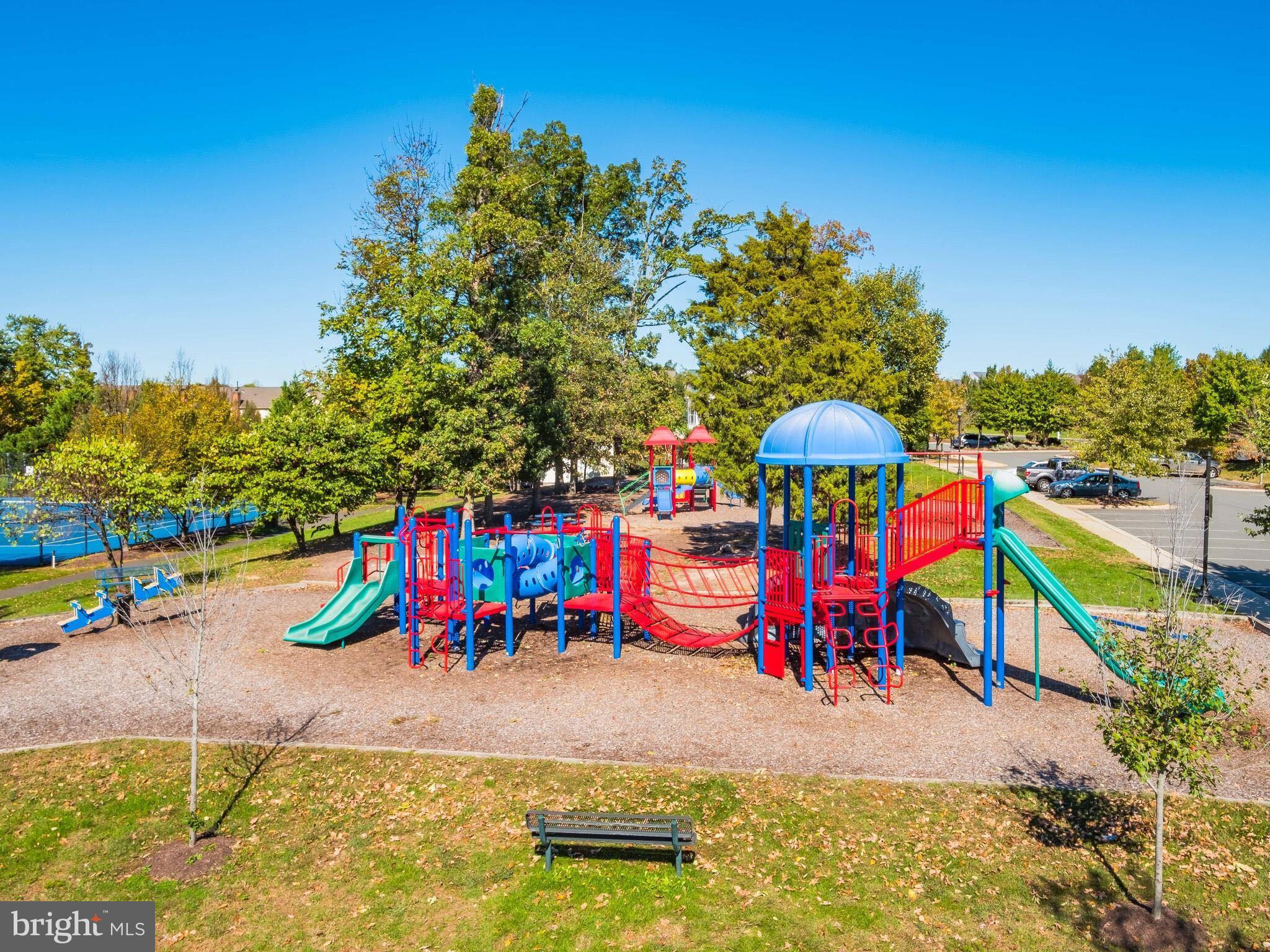 BELMONT COUNTRY CLUB - Residential