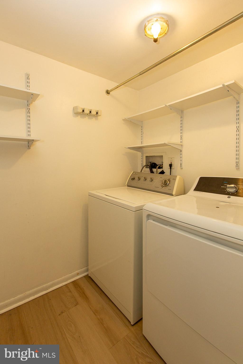 MAPLE HILL - Residential