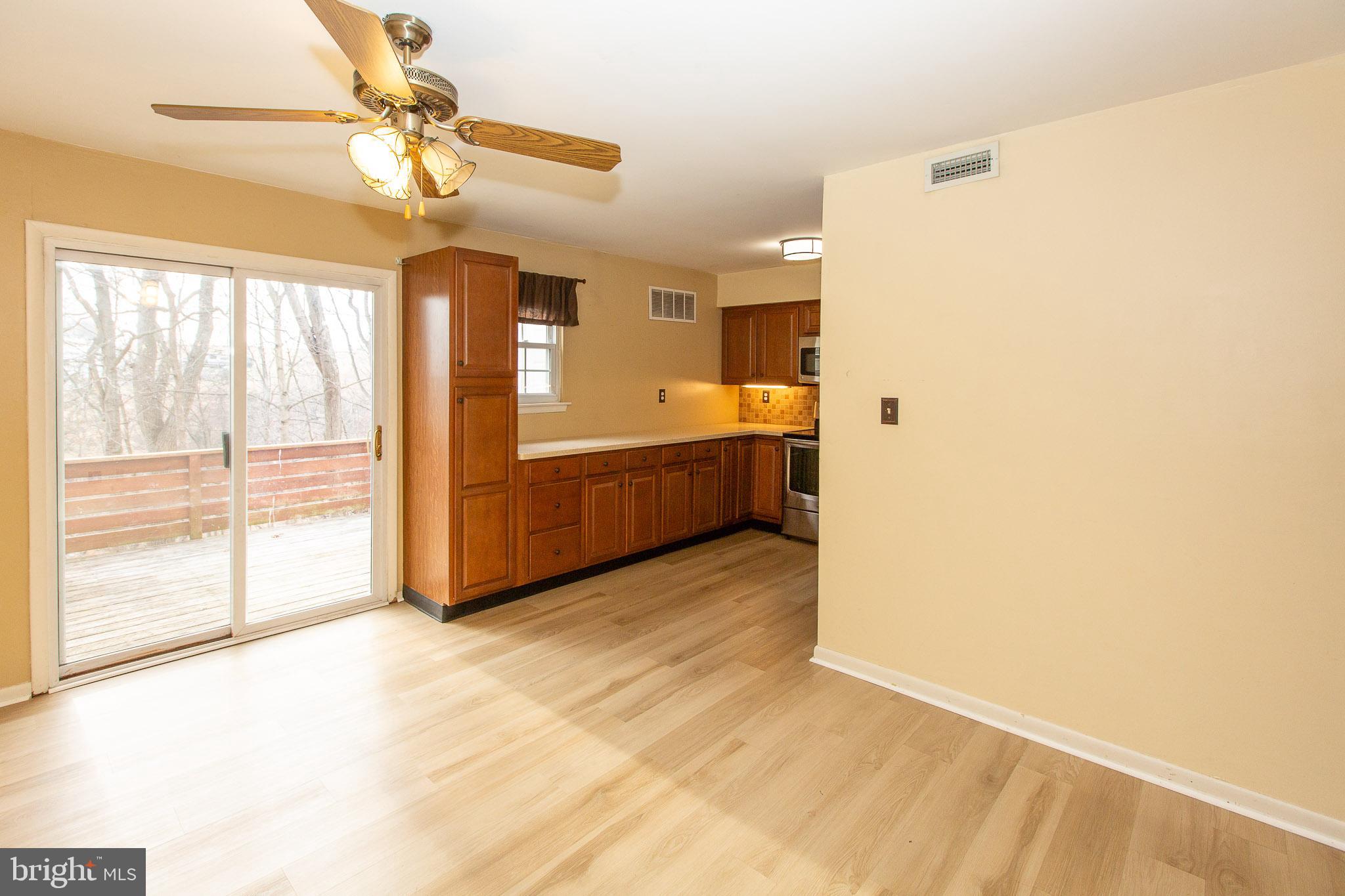 MAPLE HILL - Residential