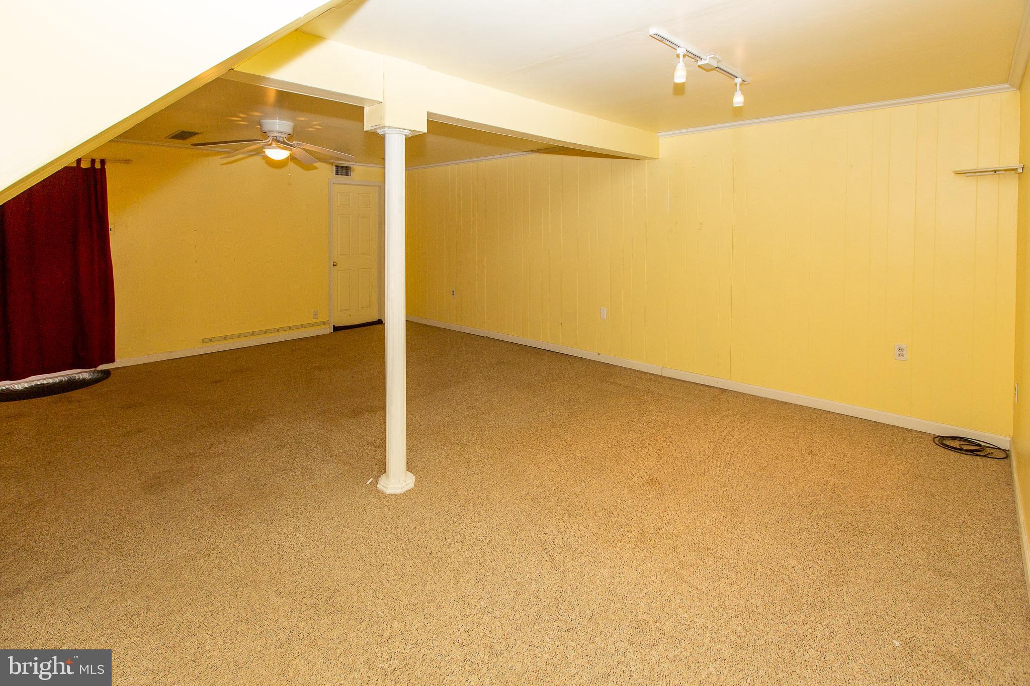 MAPLE HILL - Residential