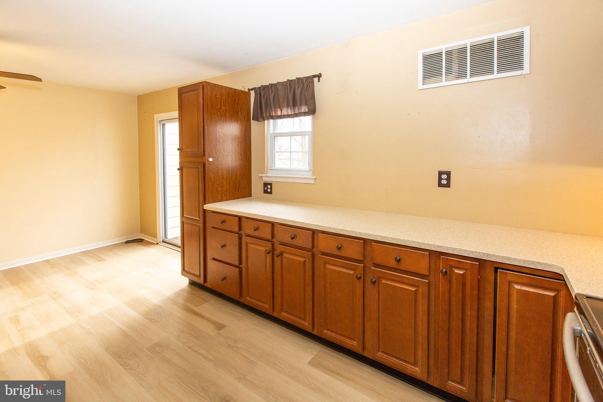 MAPLE HILL - Residential