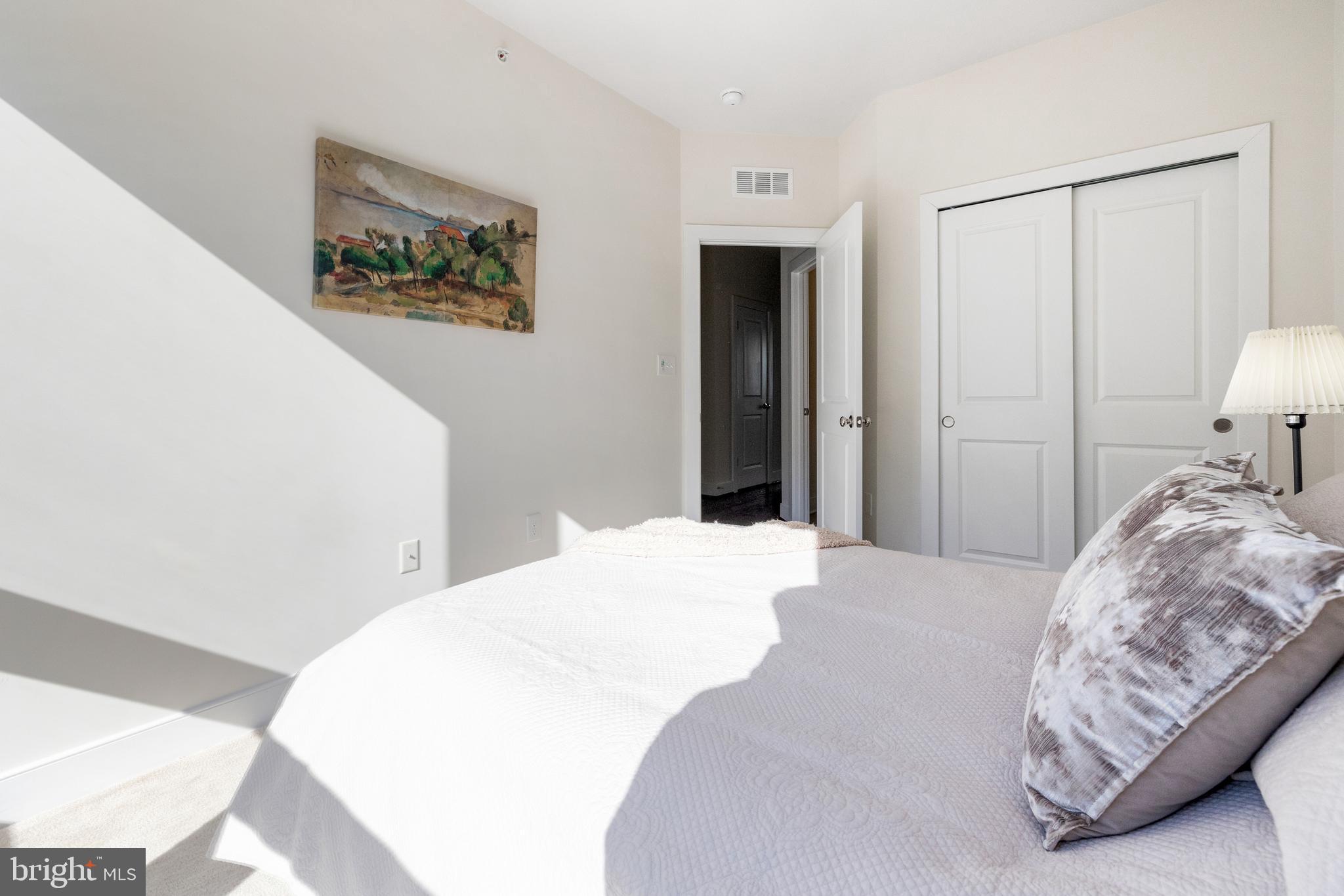 CAMERON PARK - Residential