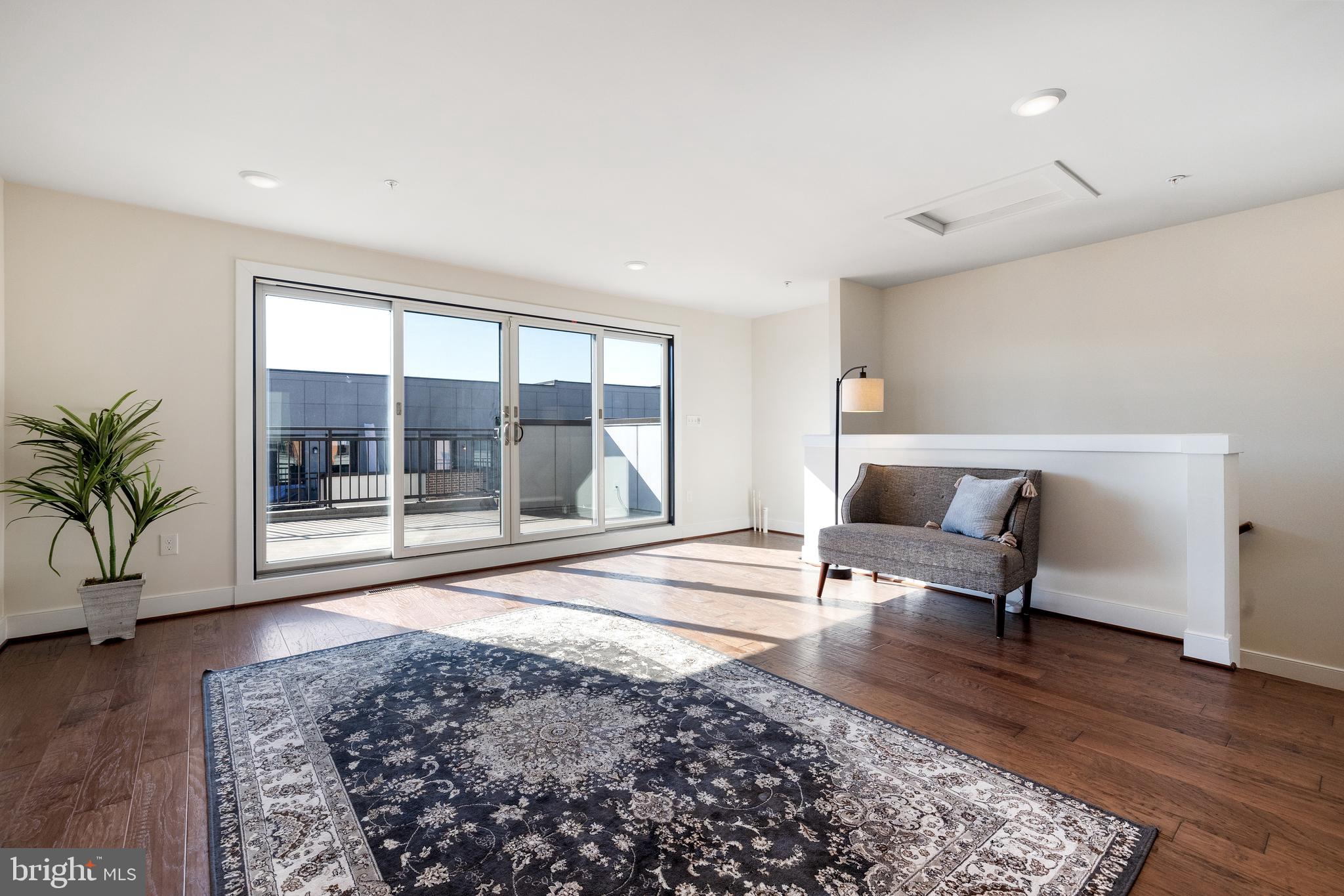 CAMERON PARK - Residential