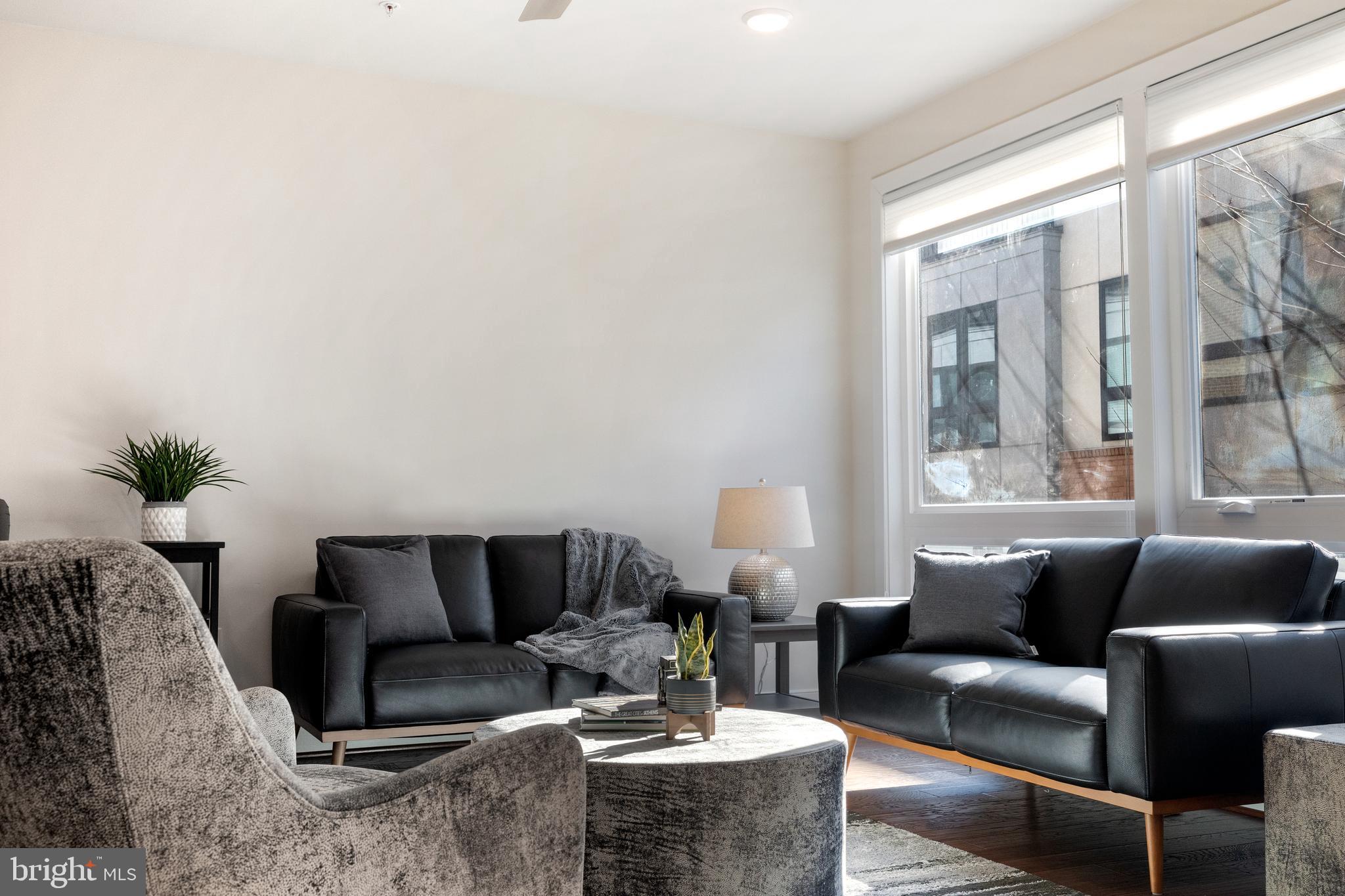 CAMERON PARK - Residential