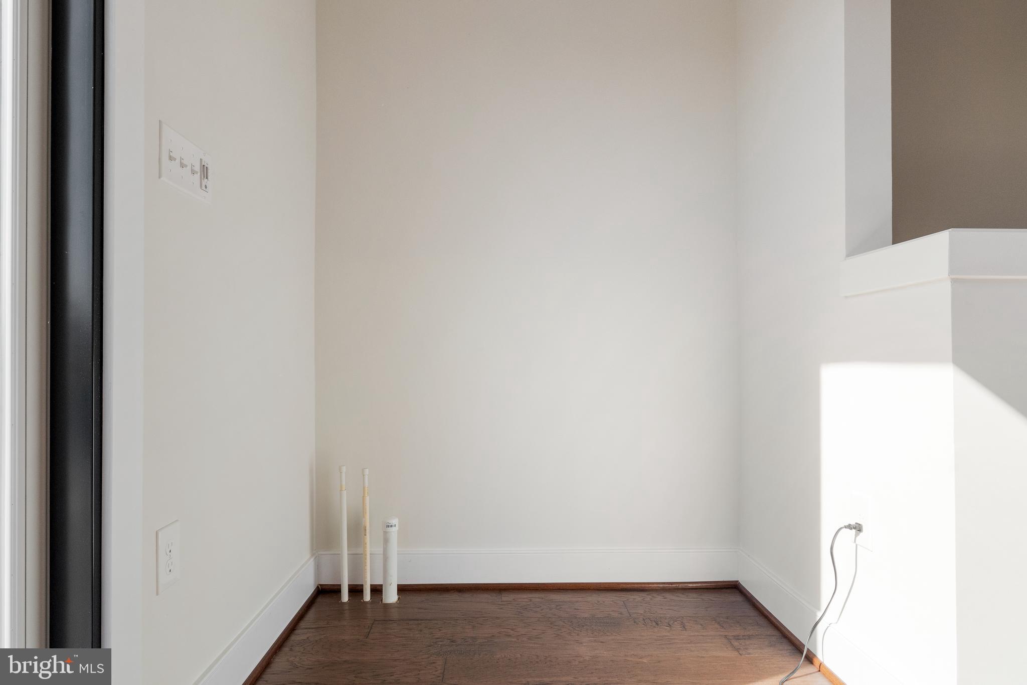 CAMERON PARK - Residential