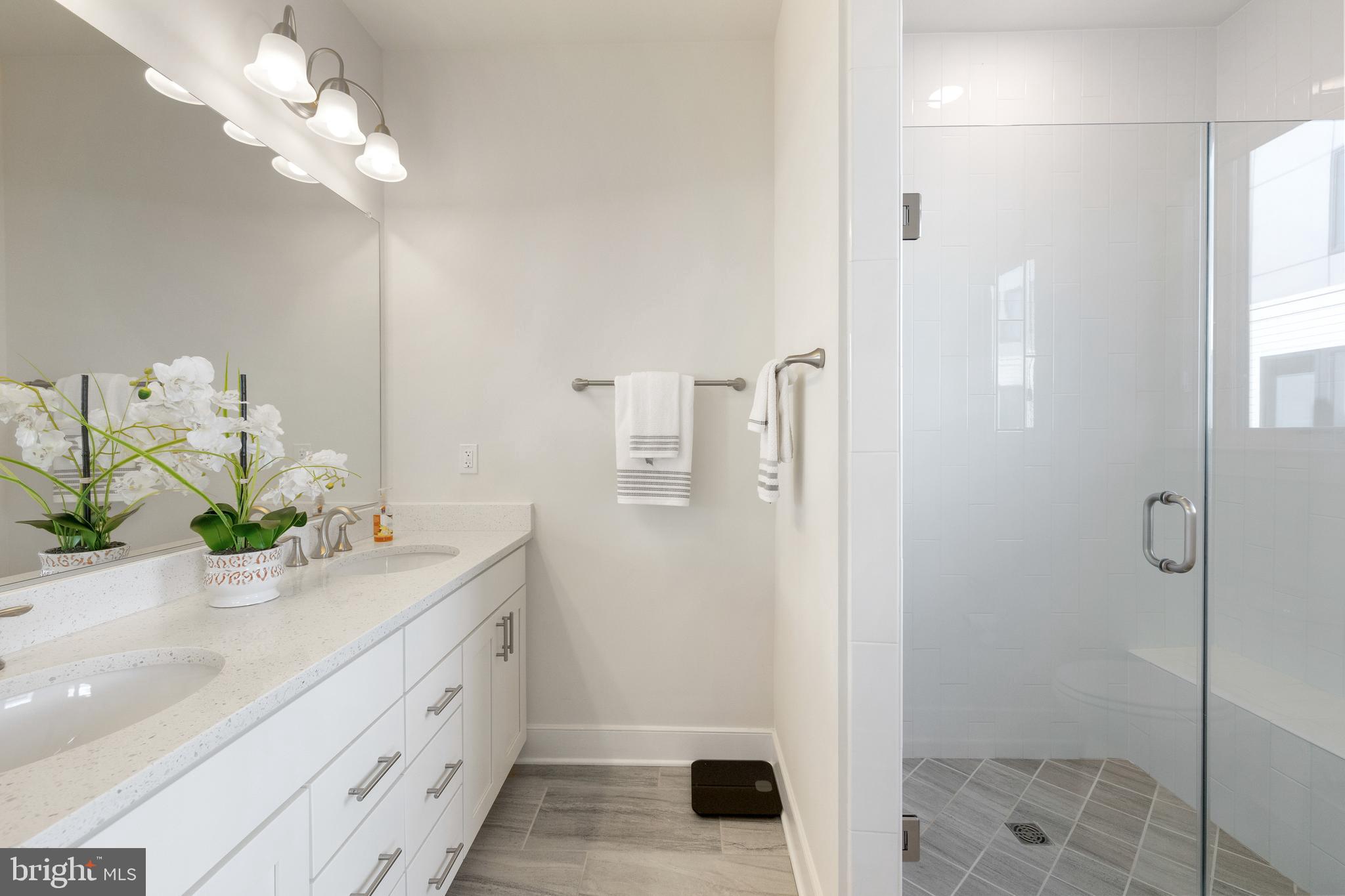 CAMERON PARK - Residential