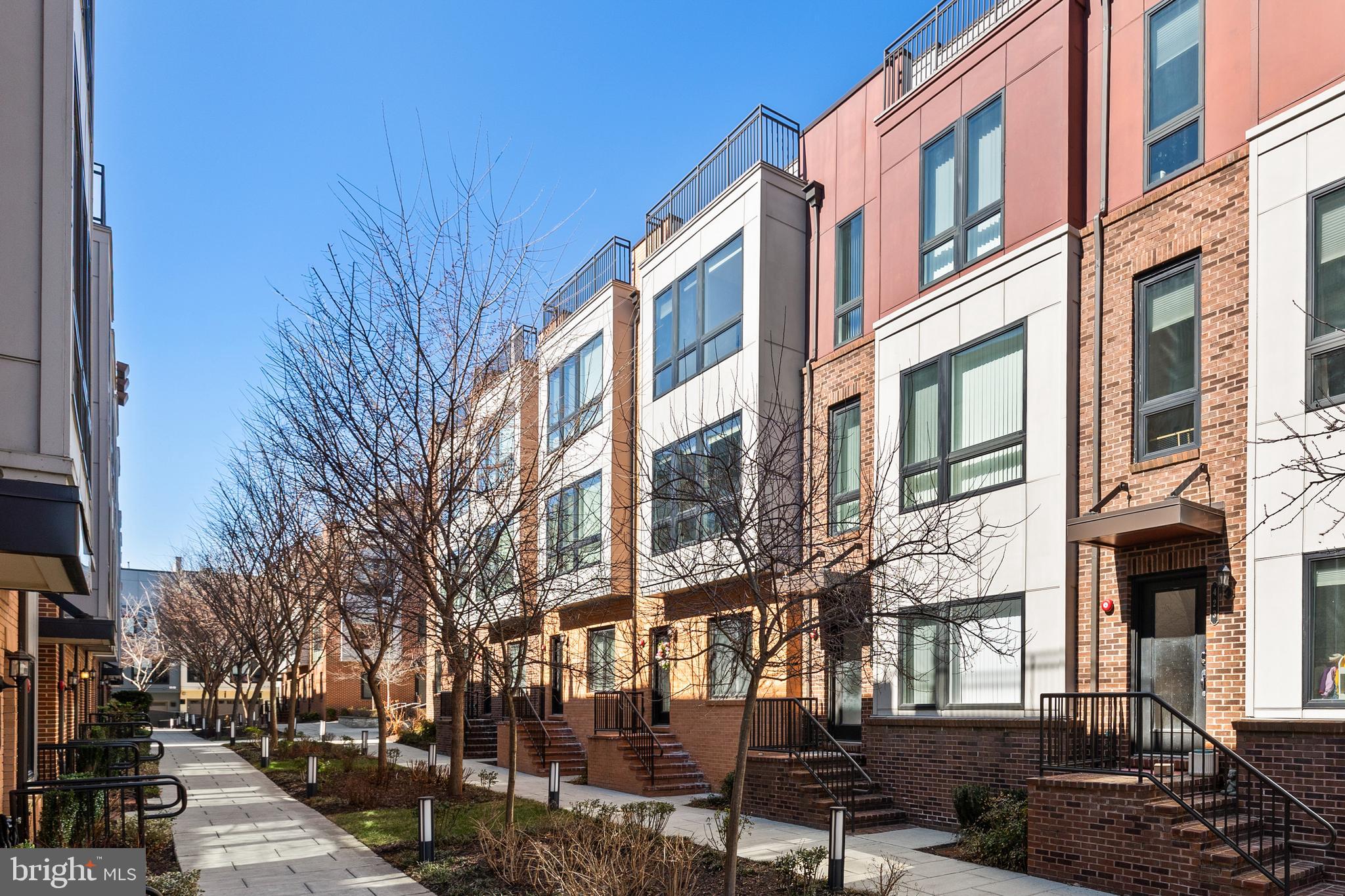 CAMERON PARK - Residential