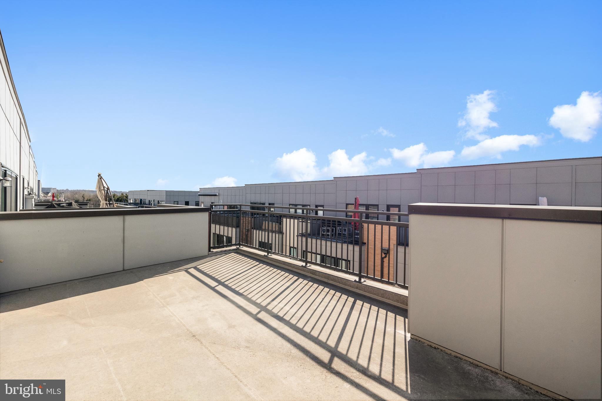 CAMERON PARK - Residential