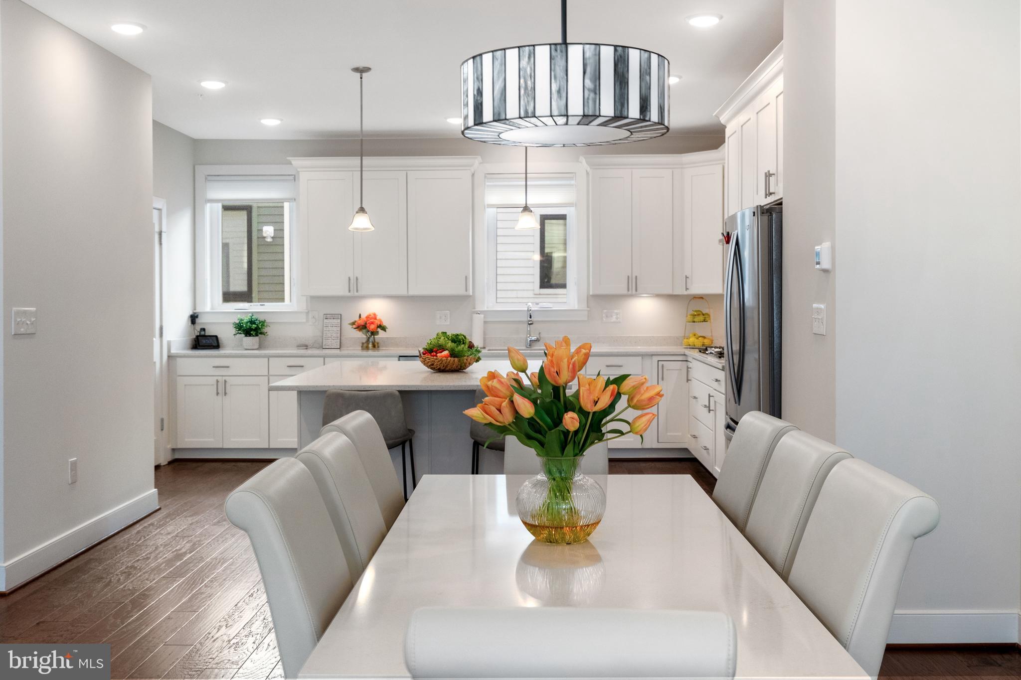 CAMERON PARK - Residential