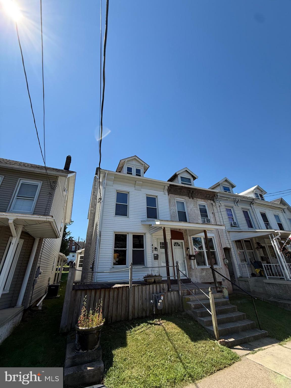 MANSION HEIGHTS - Residential Lease