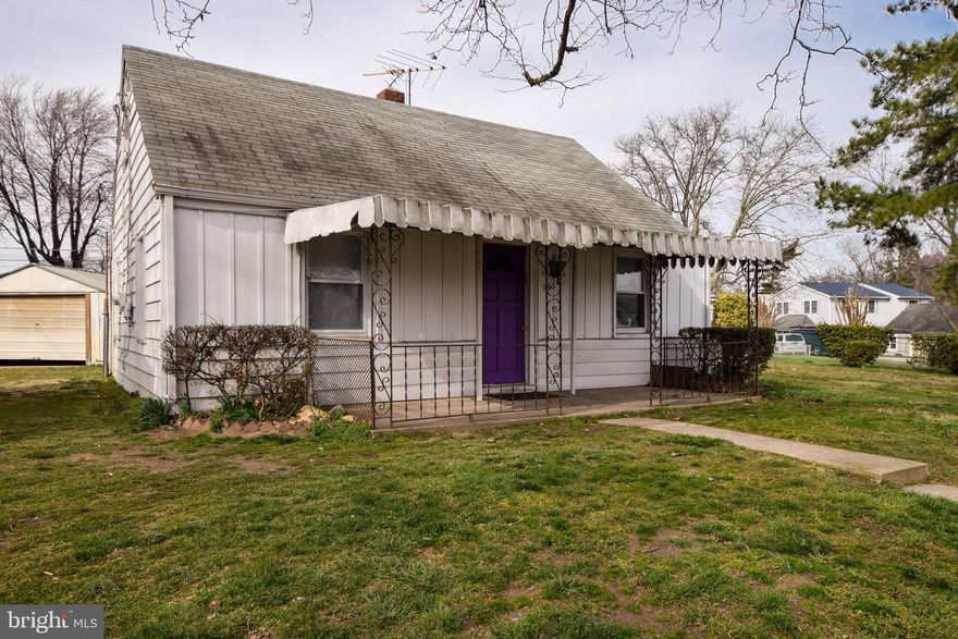 Looking for a great investment property?   Single family rancher for sale in Dundalk. 2 Beds, 1 Full bath and a large attic for storage.  Corner lot, garage, water view, and tons of potential.  This one will not last long!