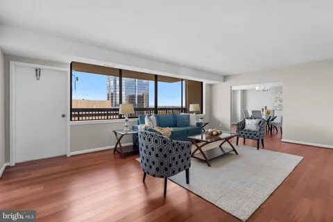 3709 S George Mason Drive Unit 1514-E, Falls Church, VA MLS: VAFX2233018